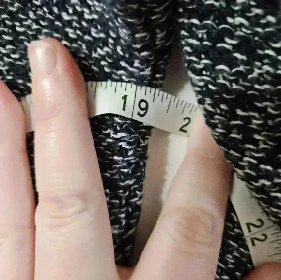 EUC! Knit flare sleeve loft sweater! - Picture 3 of 5